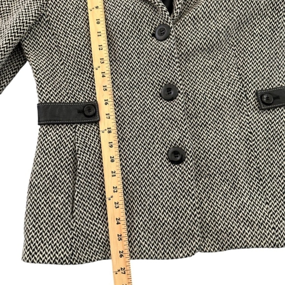 Talbots Coat/Blazer Wool Herringbone Womens 12 Pockets Leather Collar Academia - Picture 10 of 16